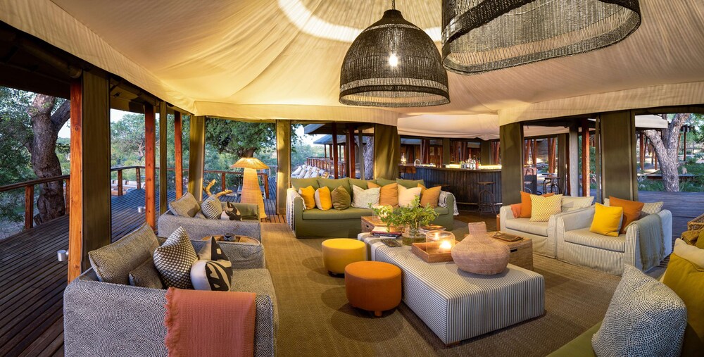 Simbavati Hilltop Lodge — 4-Star Luxury Hotel in Bushbuckridge, South Africa