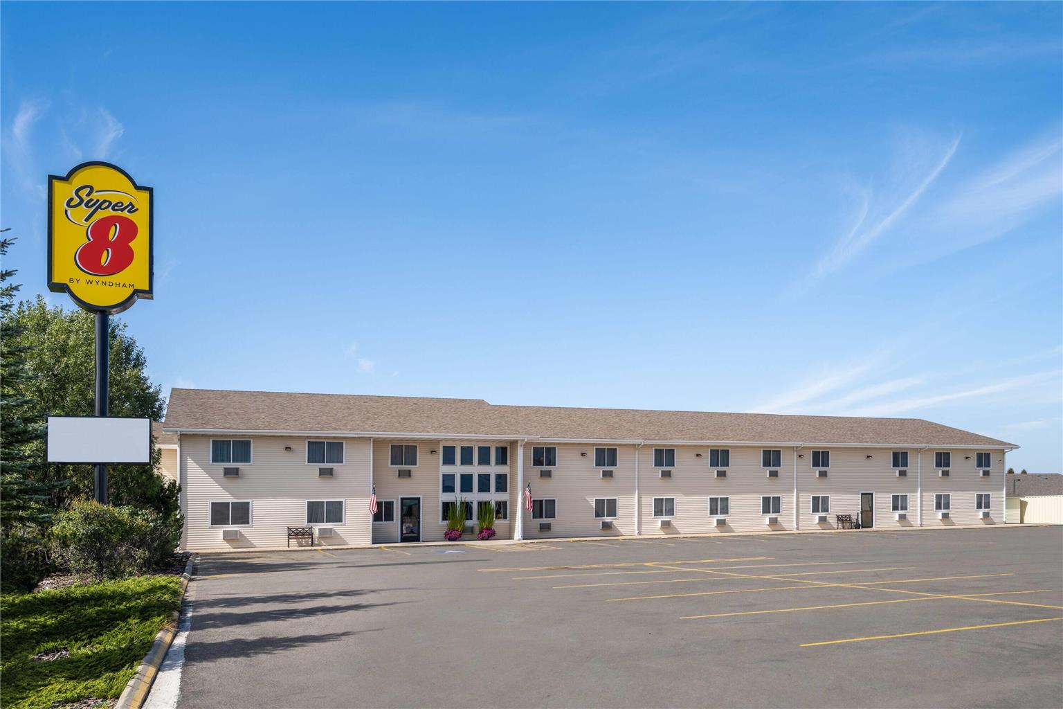 Super 8 by Wyndham Lewistown - photo 3