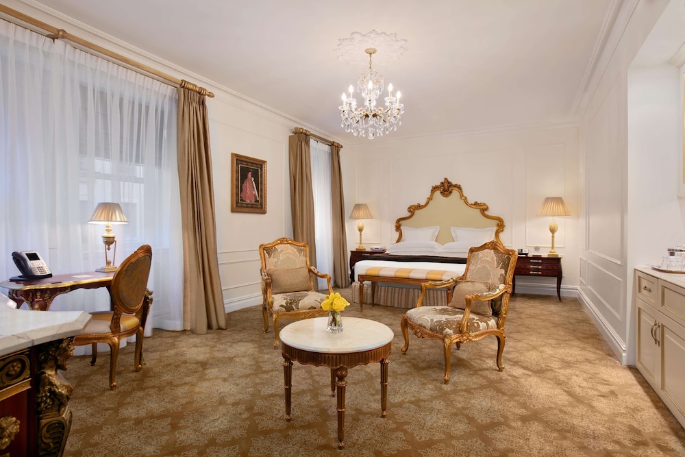 The Plaza A Fairmont Managed Hotel - photo 36