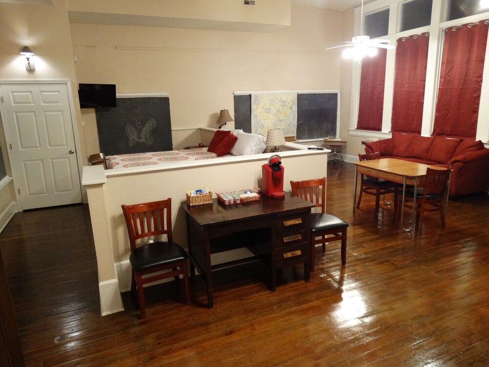 Davie School Inn - photo 22
