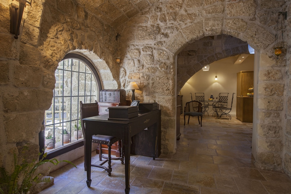 Porolithos Boutique Hotel — Rodos