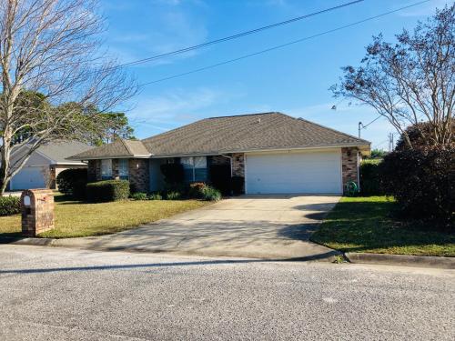 La SeaEsta in Navarre, United States