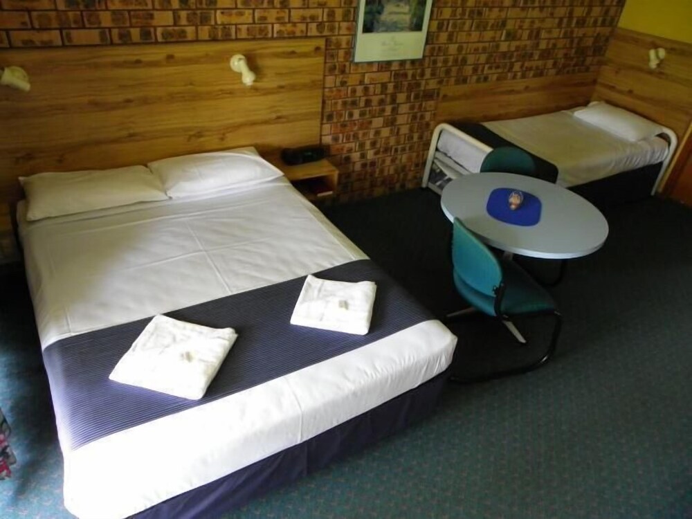 Surfside Resort Motel — Lake Cathie — photo 2