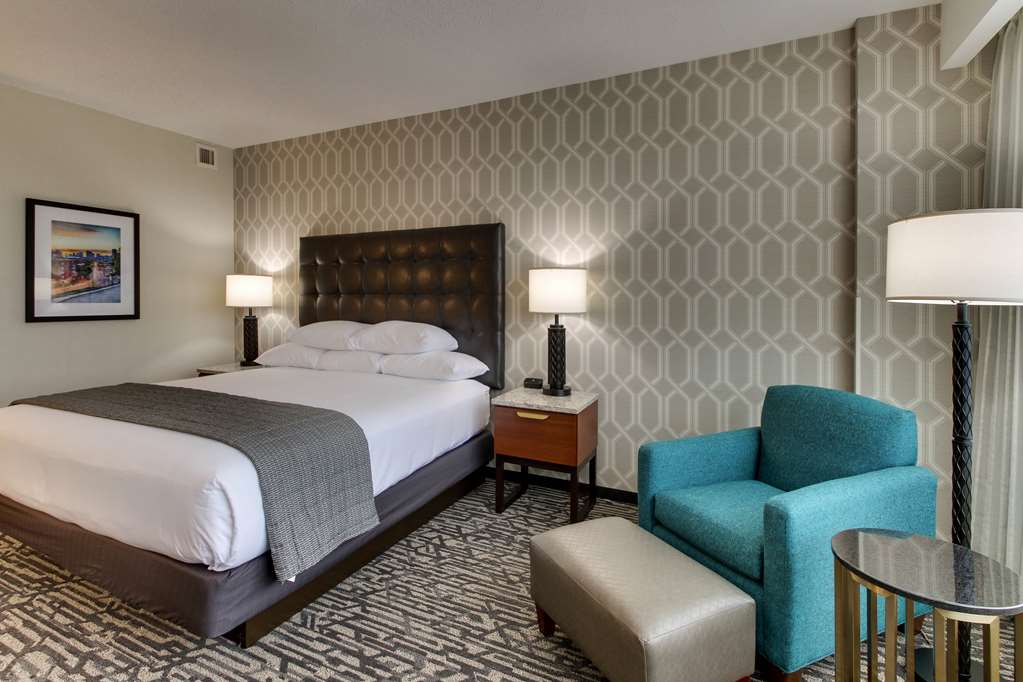 Drury Plaza Hotel Richmond - photo 24