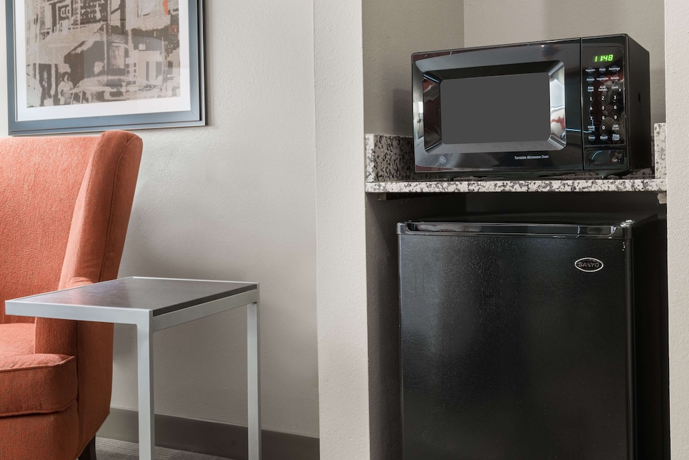 Hampton Inn Boston Marlborough - photo 11