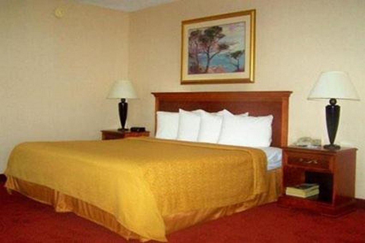 Travelodge by Wyndham Suffolk - photo 3