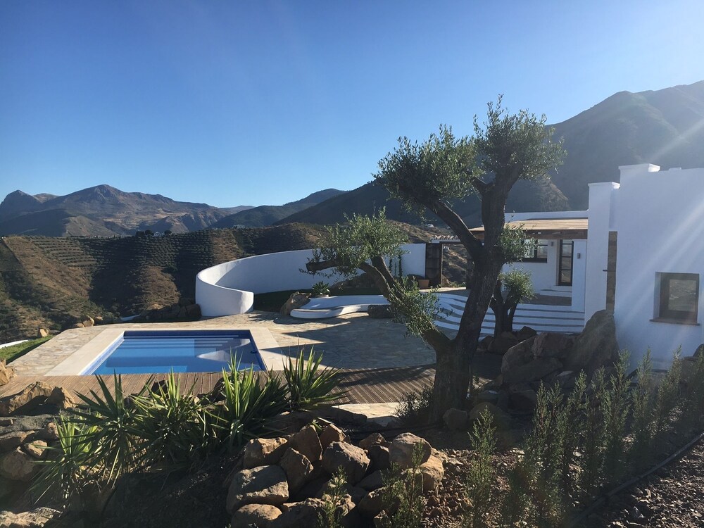 Casa de Pilares — 4-Star Luxury Hotel in Canillas De Aceituno, Spain