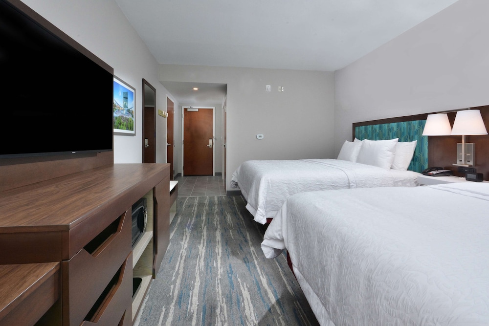 Hampton Inn & Suites by HIlton Charlotte North I 485 - photo 28