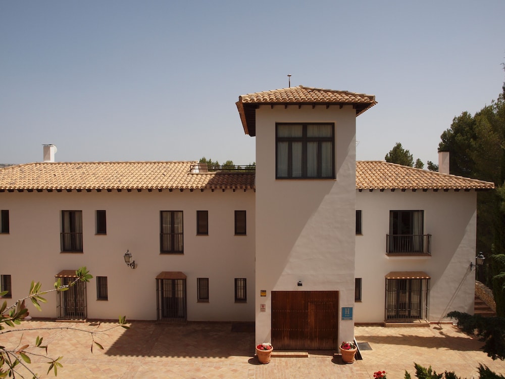 Alcanacia — hotel in Zujar