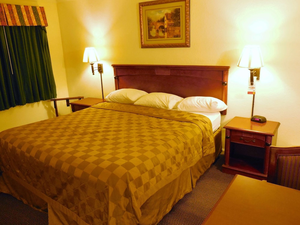 Americas Best Value Inn Hanford - photo 9