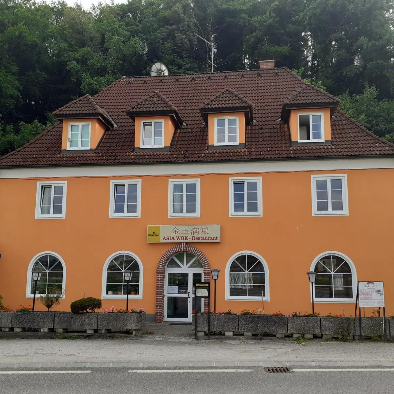 Asia wok gasthof — hotel in Ybbs An Der Donau