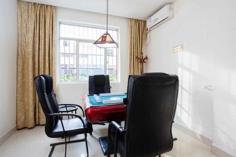V8 Style Hotel - last minute hotel in Haikou