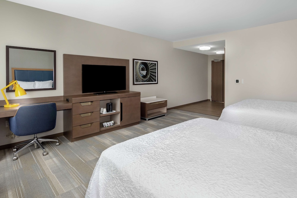 Hampton Inn & Suites San Diego Airport Liberty Station - photo 20