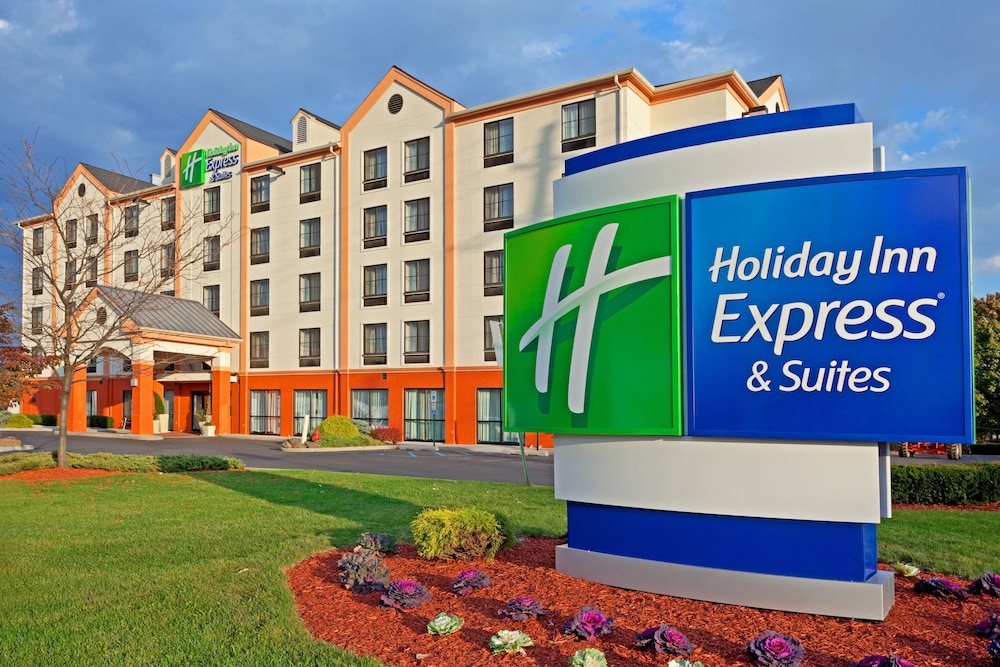 Holiday Inn Express Hotel & Suites Meadowlands Area by IHG - photo 39