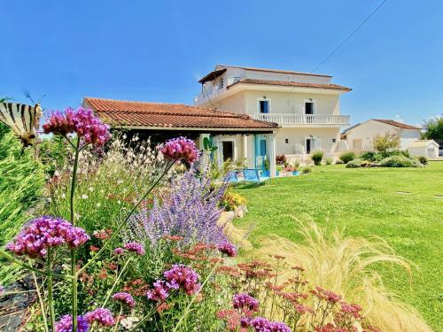 Villa Doma with private pool for up to 29 guests by DadoVillas — 4-Star Luxury Hotel in Corfu, Greece