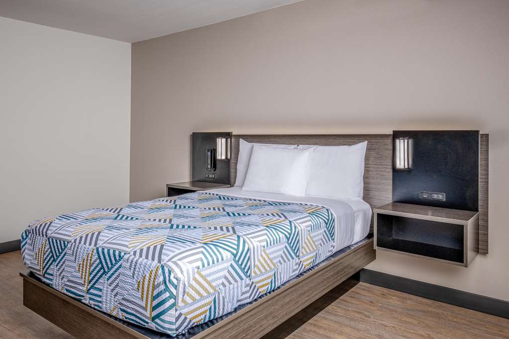 Motel 6 Euless TX Dallas - photo 13