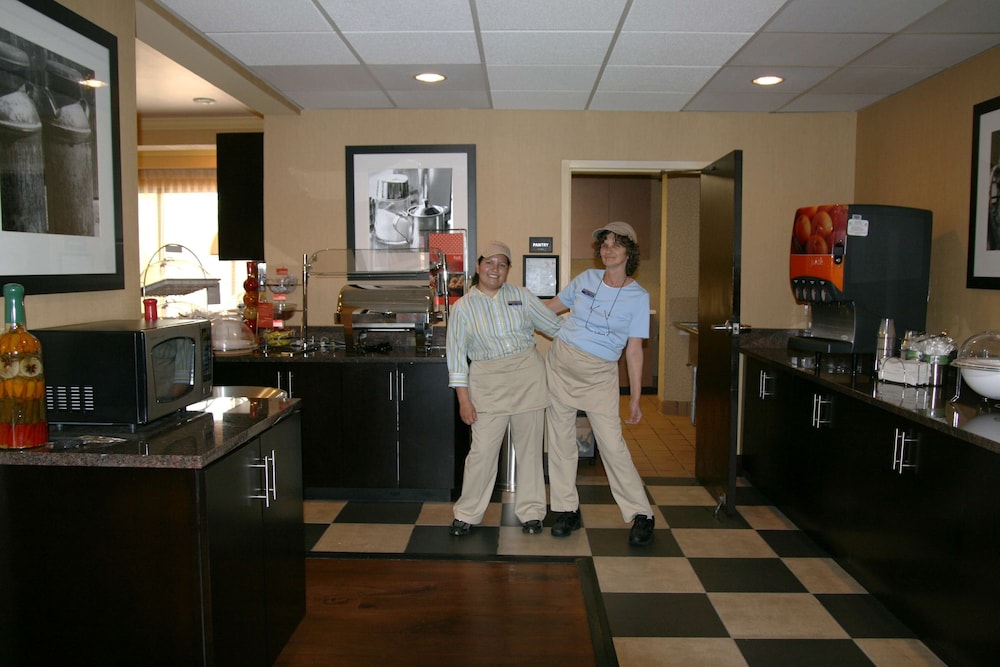 Hampton Inn Dalton - photo 23