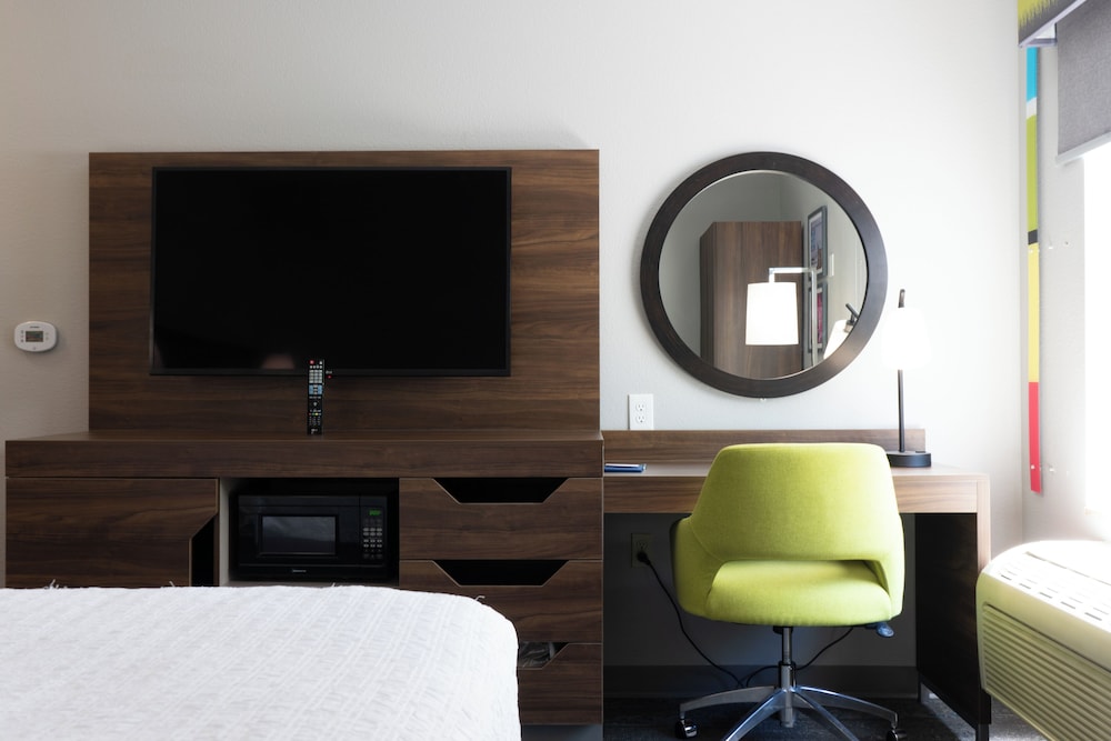 Hampton Inn Elkhorn Lake Geneva Area - photo 7