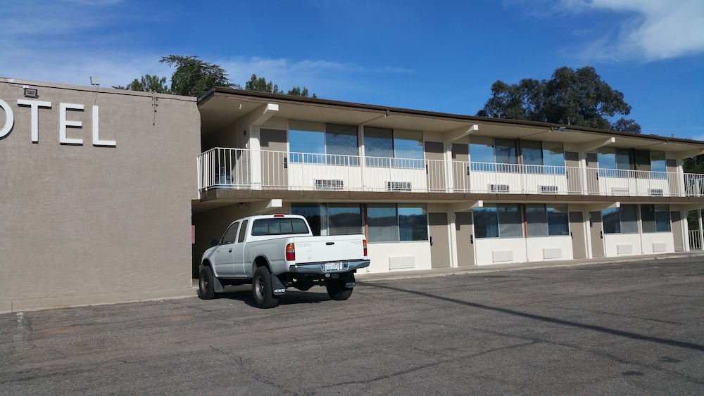 Mariposa Hotel - photo 40