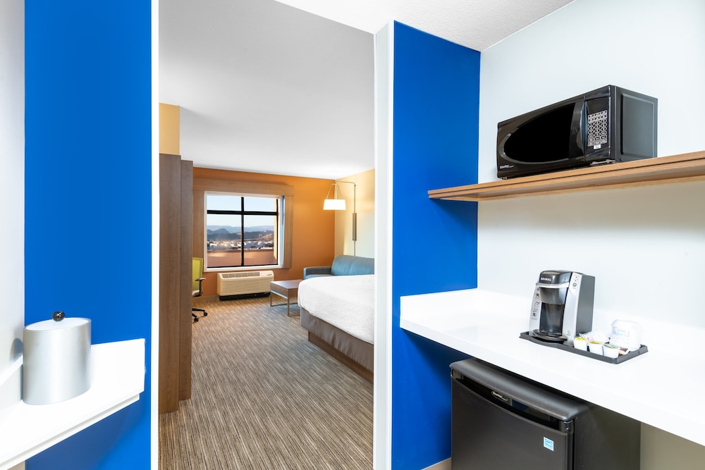 Holiday Inn Express & Suites St. George North Zion by IHG - photo 15