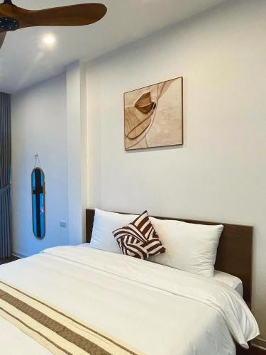 Sora Westlake Balcony Charm — 4-Star Luxury Hotel in Hanoi, Vietnam