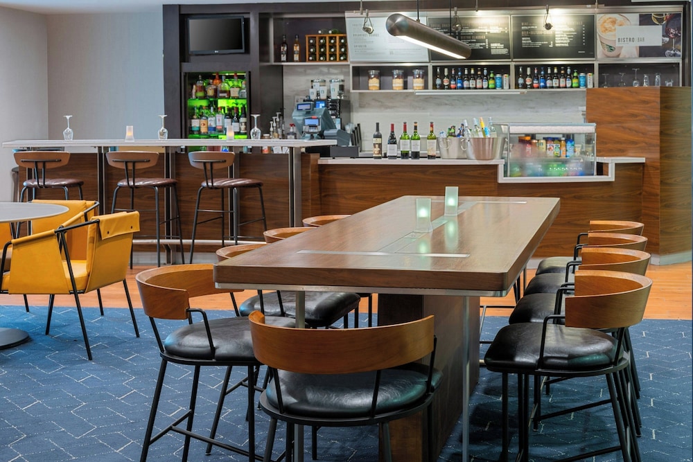 Courtyard By Marriott Danbury - photo 36