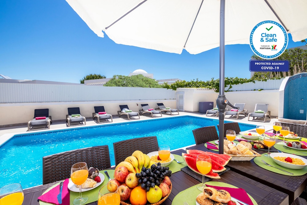Villa Casa Castelo — 4-Star Luxury Hotel in Albufeira, Portugal