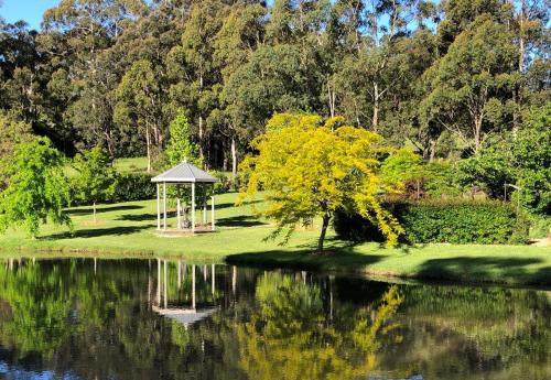 Meriba B and B — 4-Star Luxury Hotel in Bundanoon, Australia