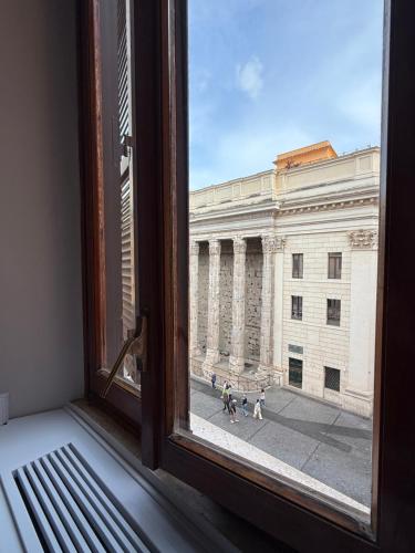 Spiriti Home Apartment 2 New Opening Piazza di Pietra — 4-Star Luxury Hotel in Rome, Italy