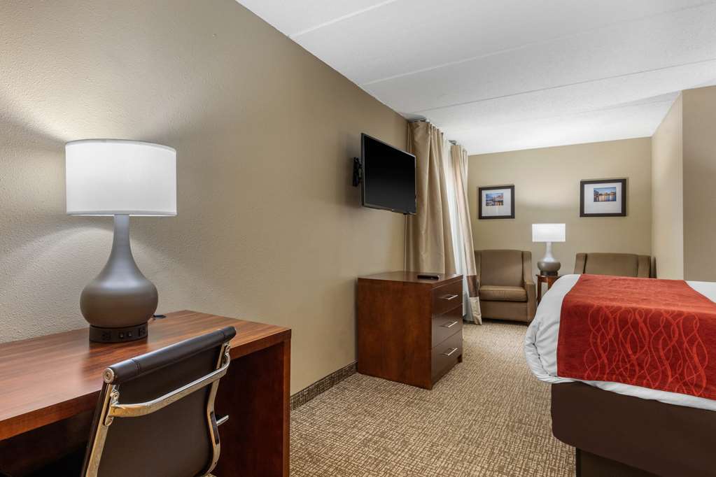 Comfort Inn & Suites Hamilton Place - photo 23
