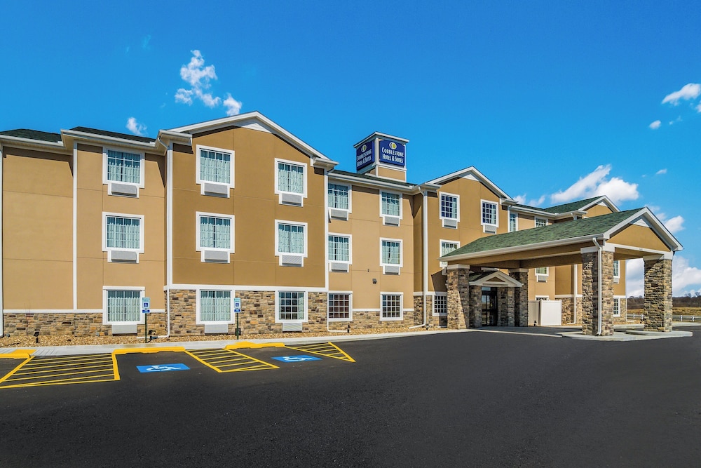 Cobblestone Hotel & Suites Newport - photo 59