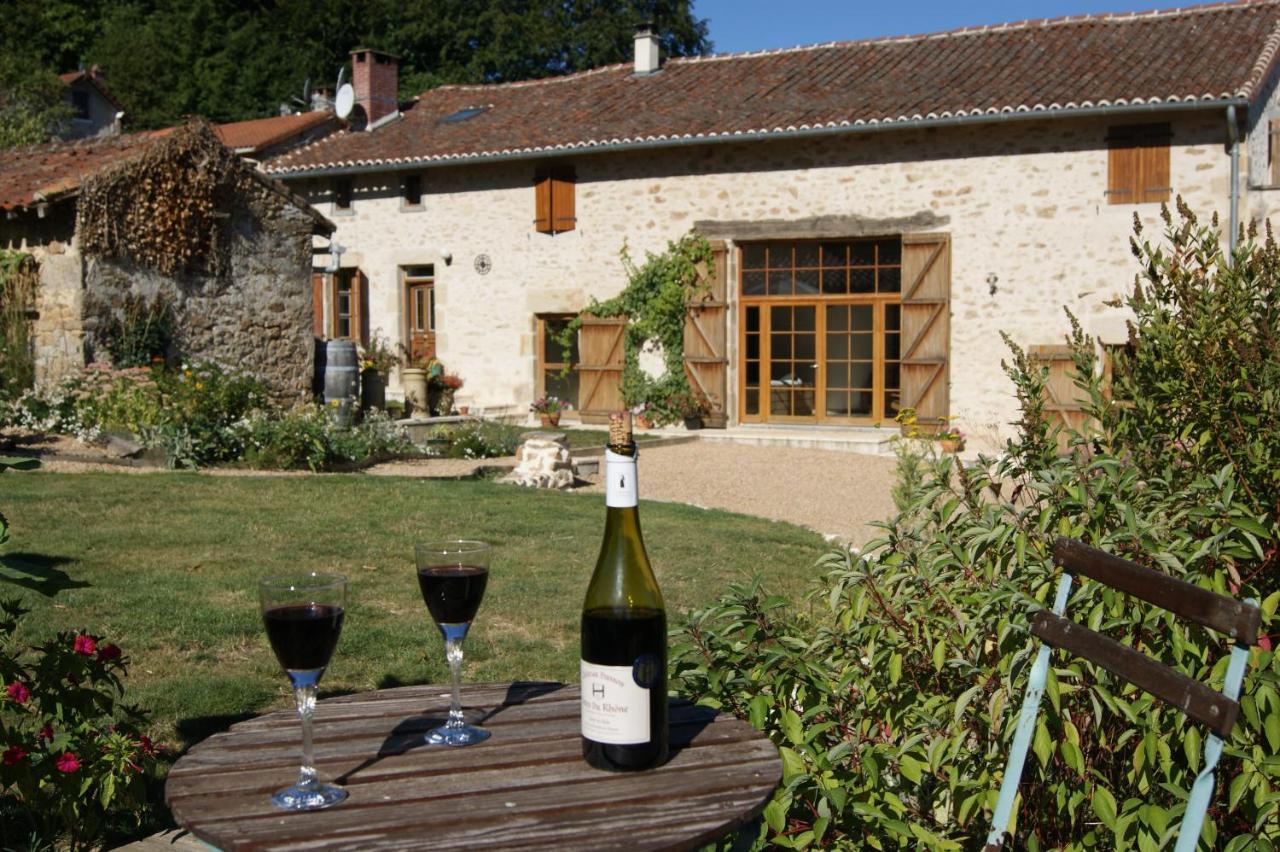 Paul's Barn in France — hotel in Nantiat