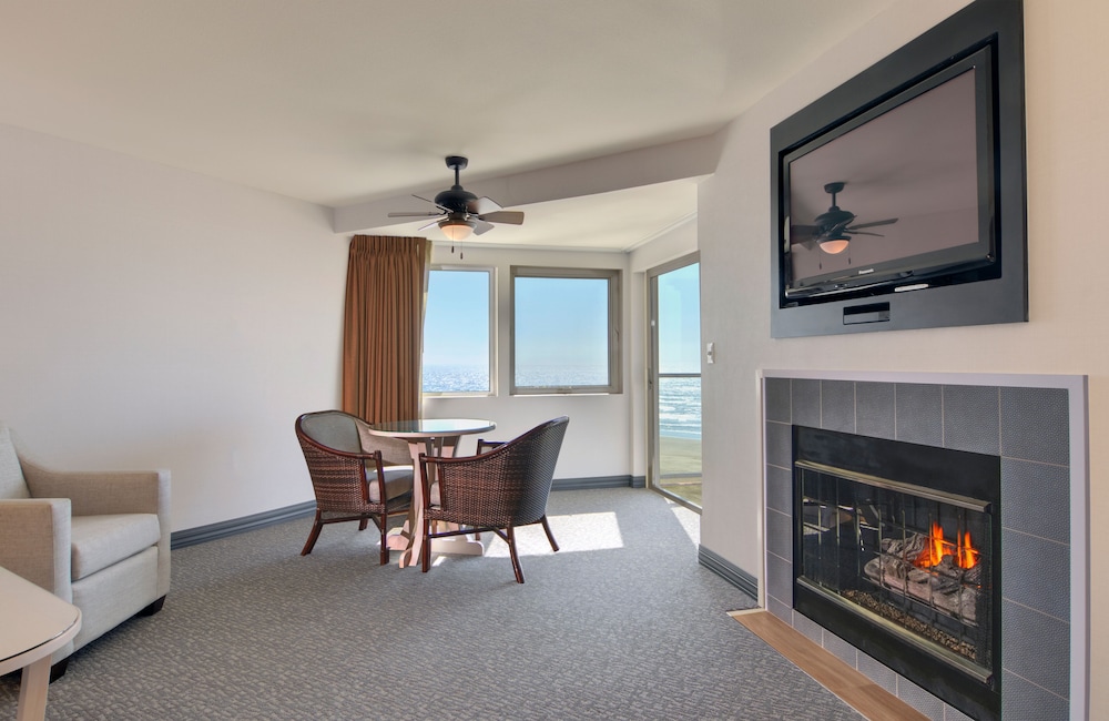 Hallmark Resort Newport - photo 45