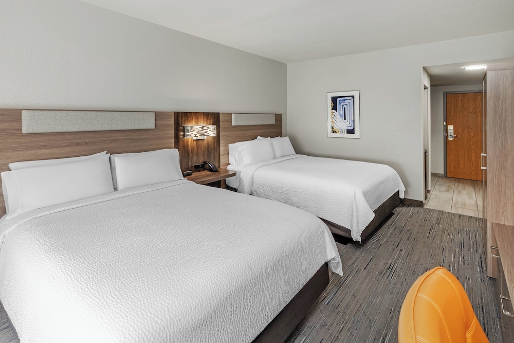 Holiday Inn Express & Suites Vicksburg by IHG - photo 26