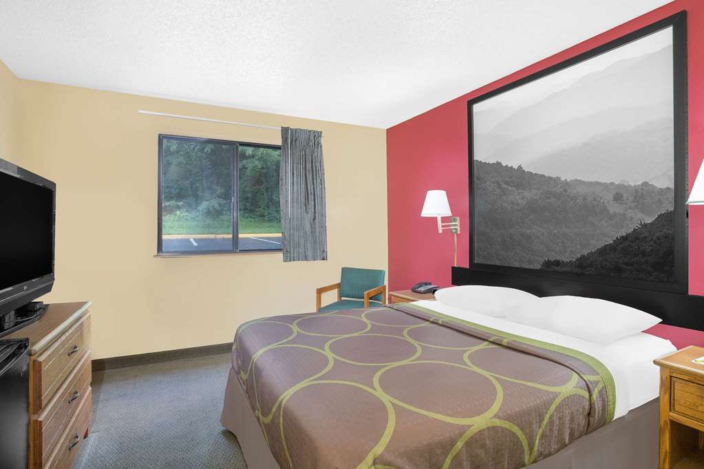 Super 8 by Wyndham Roanoke VA - photo 9