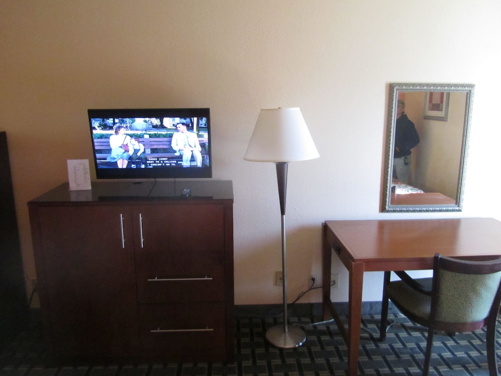 Executive Inn and Suites Wichita Falls - photo 46