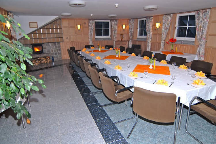 Hotel Bördehof direkt an der A2 & A14 Restaurant Tagung individuell — hotel in Barleben
