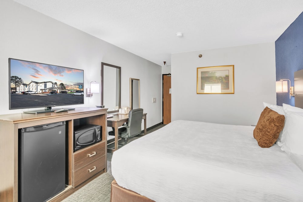 City Center Inn by OYO I 64 Newport News - photo 9