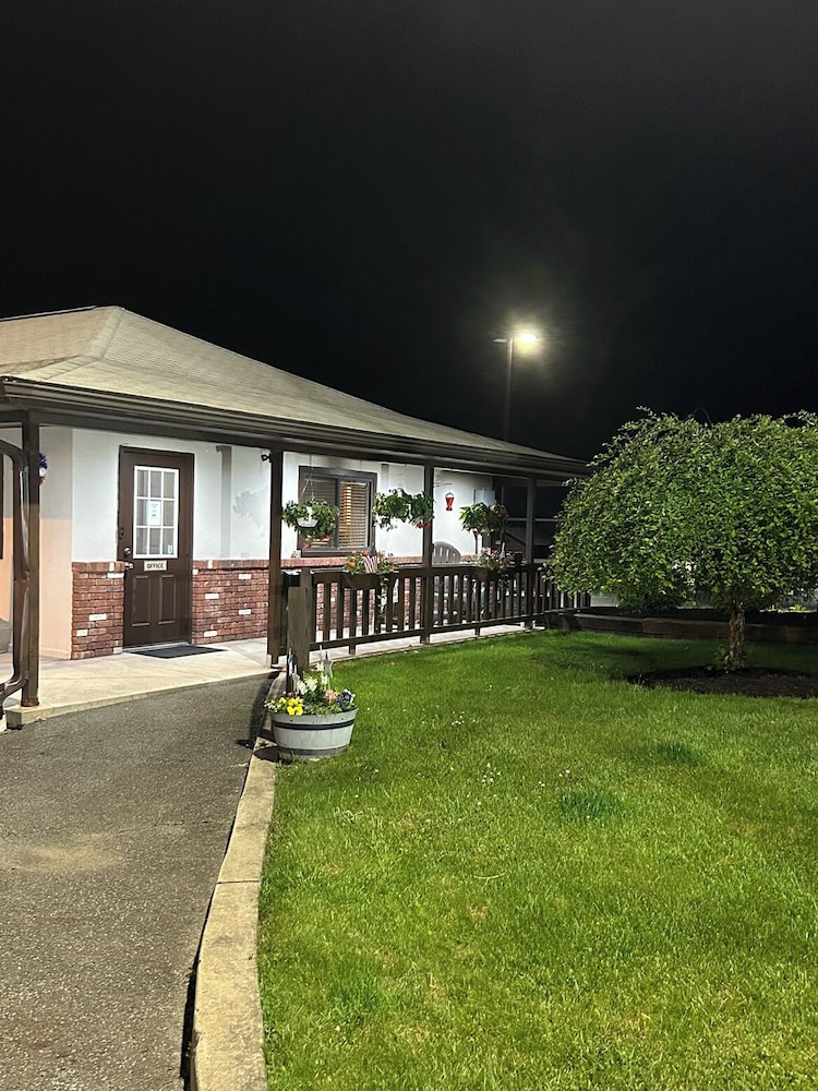 Upper Delaware Inn in Hancock, United States