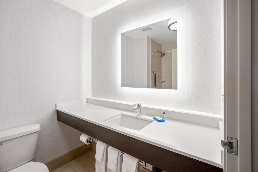 Holiday Inn Express & Suites Marysville by IHG - photo 17