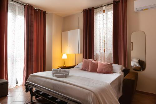 A Casa di Franca Villa con piscina — 4-Star Luxury Hotel in Gambassi Terme, Italy