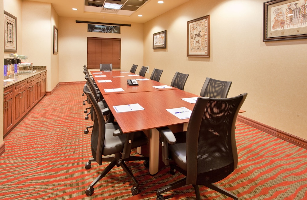 Holiday Inn Express Hotel & Suites Gallup East by IHG - photo 24