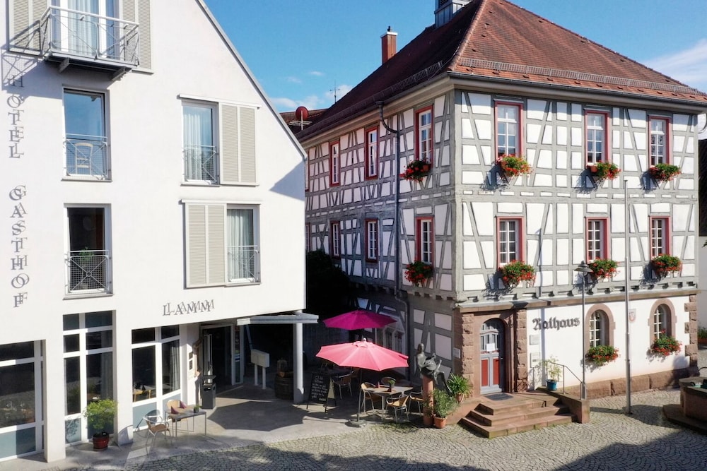 Landidyll Hotel Lamm — hotel in Vaihingen An Der Enz