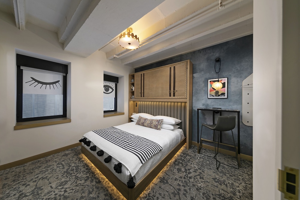 The Wayfarer Downtown LA Tapestry Collection by Hilton - photo 3