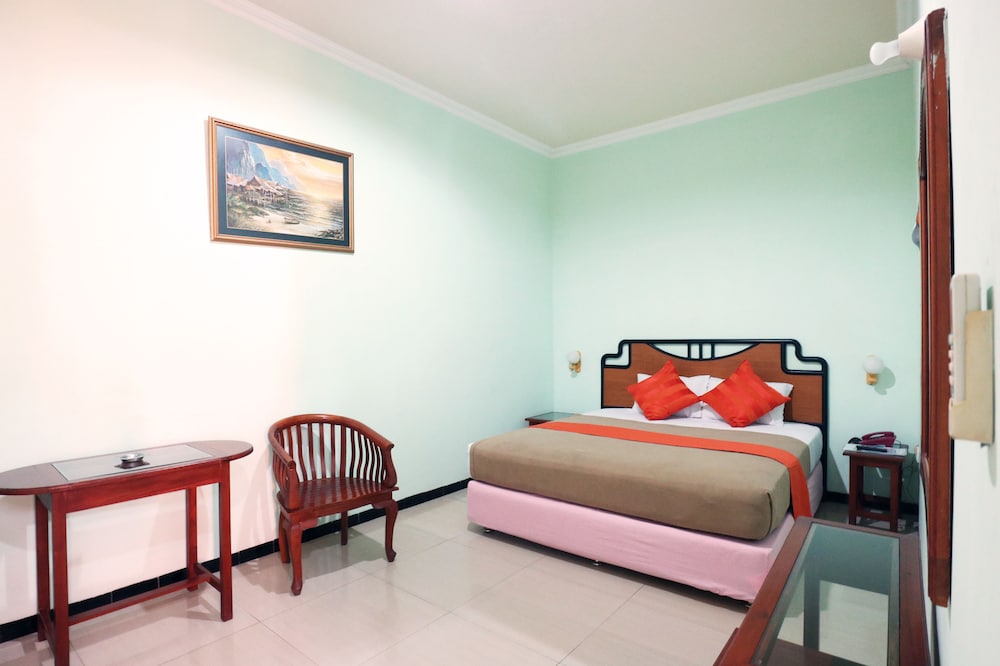 Hotel Kenongo — Surabaya — photo 2