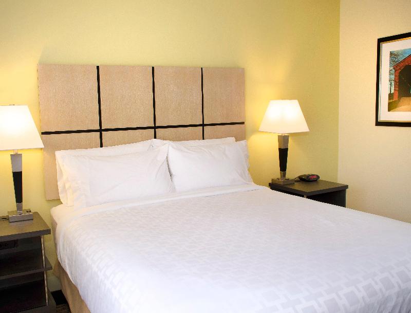 Candlewood Suites Lancaster West by IHG - photo 48