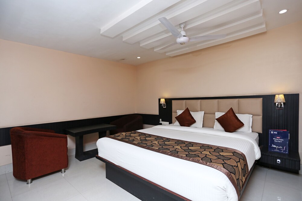 OYO 2392 Hotel Royal Heritage — hotel in Guwahati