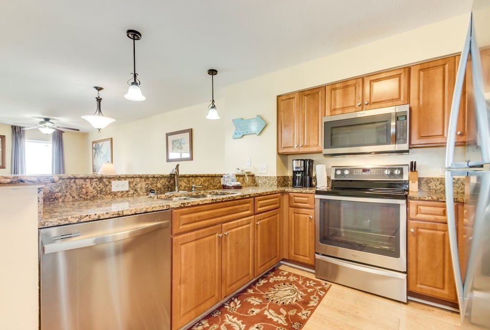 Tilghman Beach & Golf Resort 8003 2nd Row Cherry Grove 3 Bedroom C - photo 4