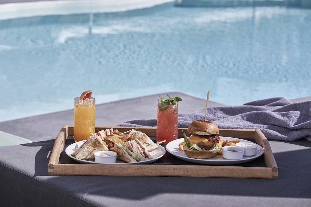 מזון ומשקאות