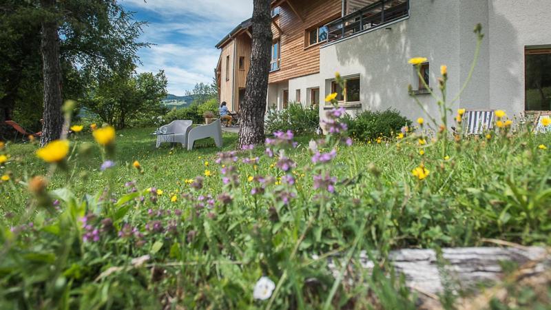 Maison d'hotes Agathe et Sophie — 4-Star Luxury Hotel in Lans-En-Vercors, France